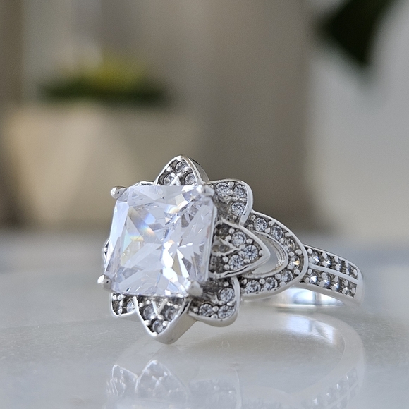 Flower Gemstone Ring, Charmed Aroma April Birthstone Collection - Picture 3 of 11